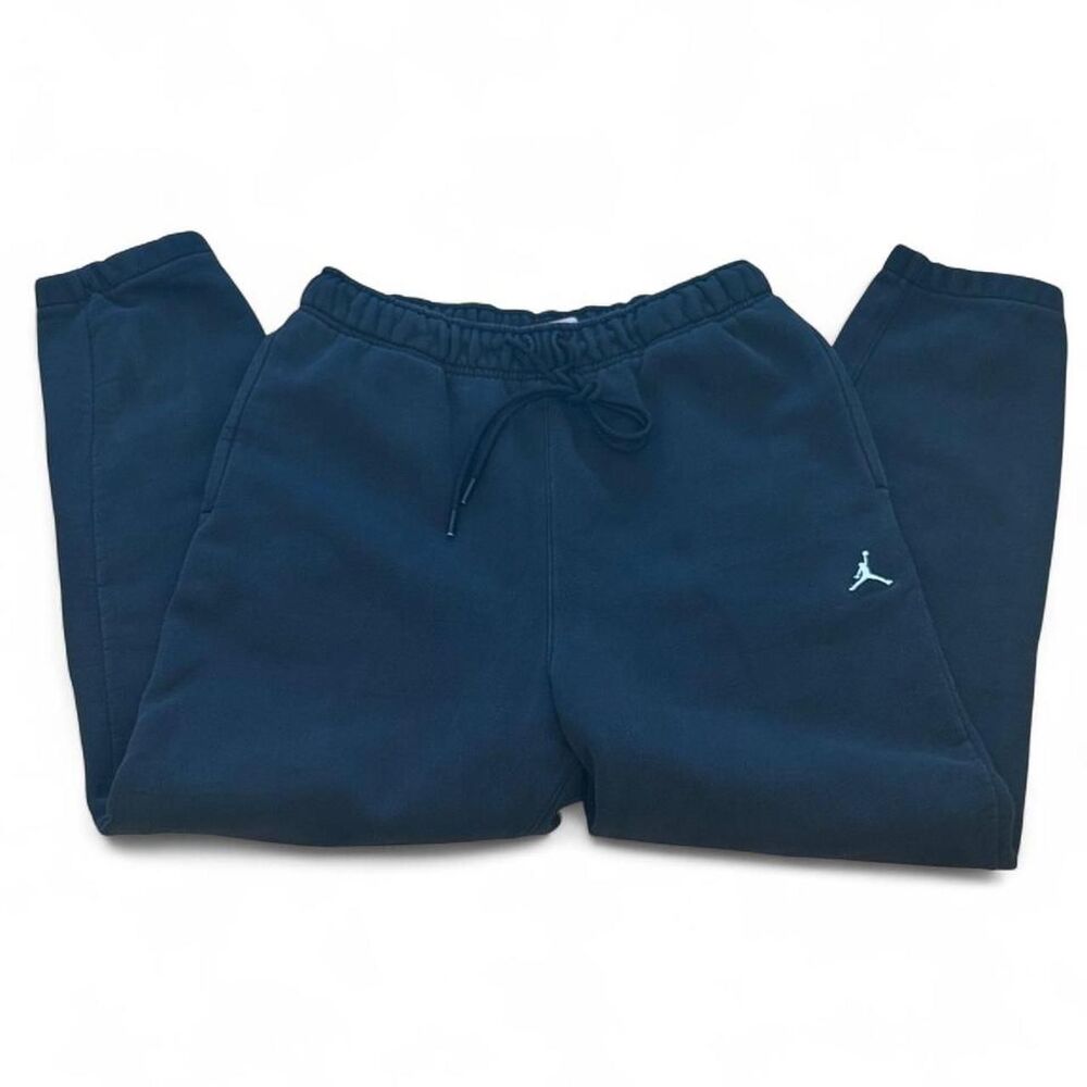 Classic Nike Jordan sweatpants in black